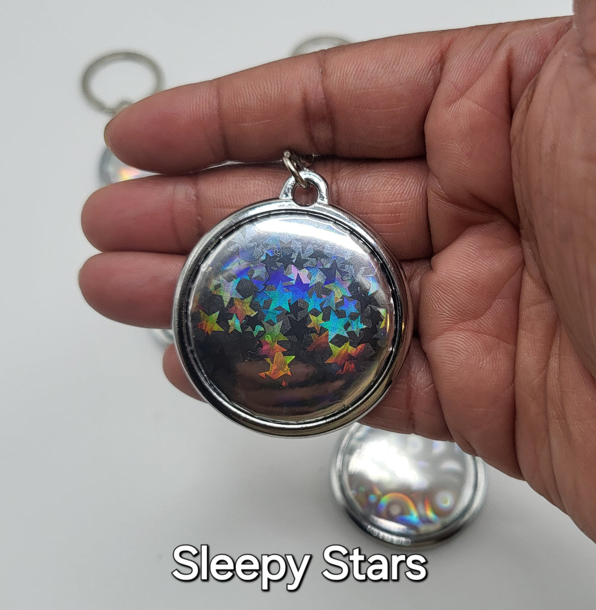 Holographic Keychain - 2 OF EACH LEFT