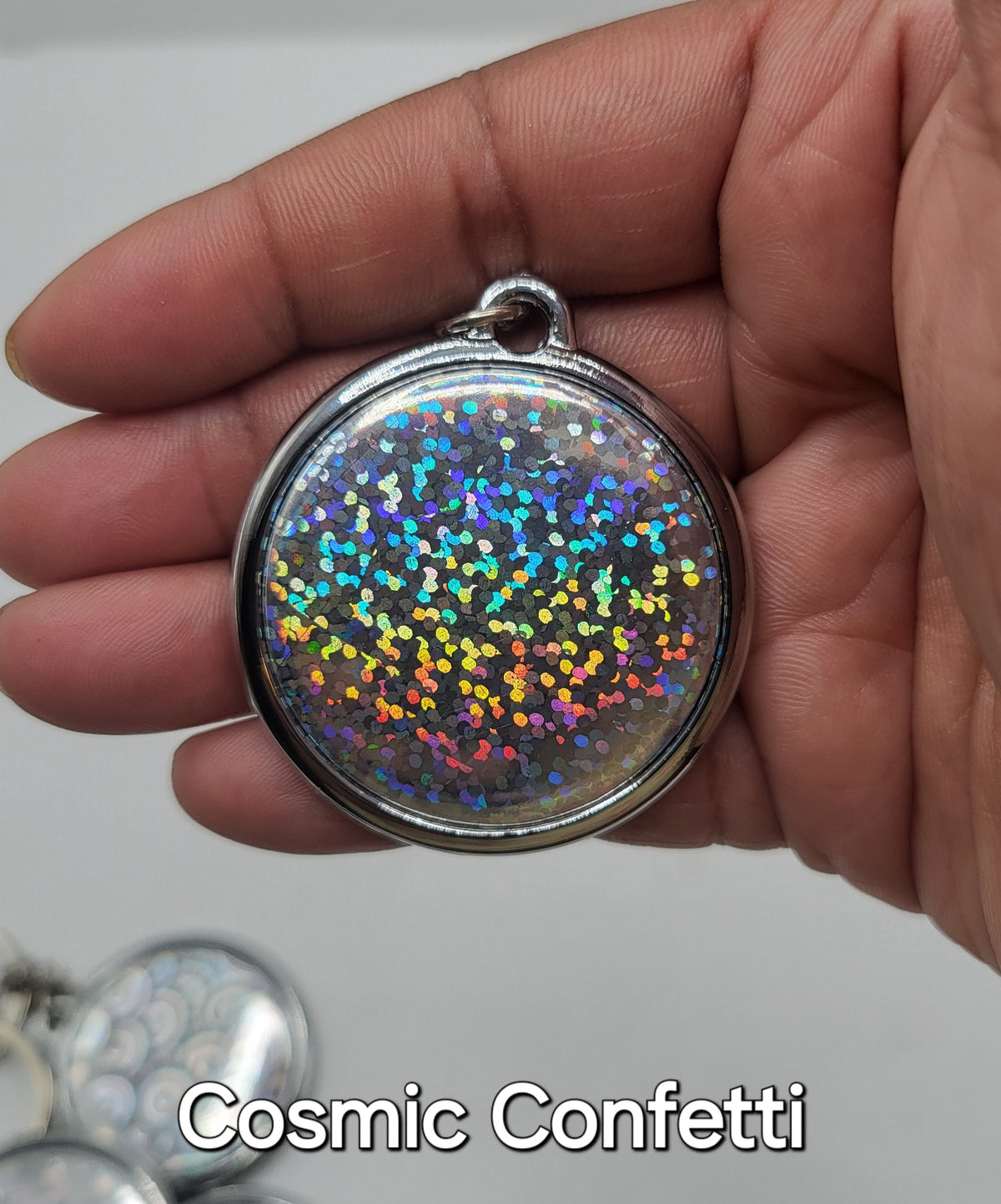 Holographic Keychain - 2 OF EACH LEFT